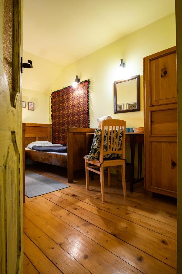 Bed and Breakfast Modryna Ranczo à Krasiczyn Extérieur photo
