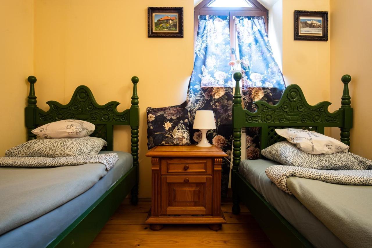 Bed and Breakfast Modryna Ranczo à Krasiczyn Extérieur photo