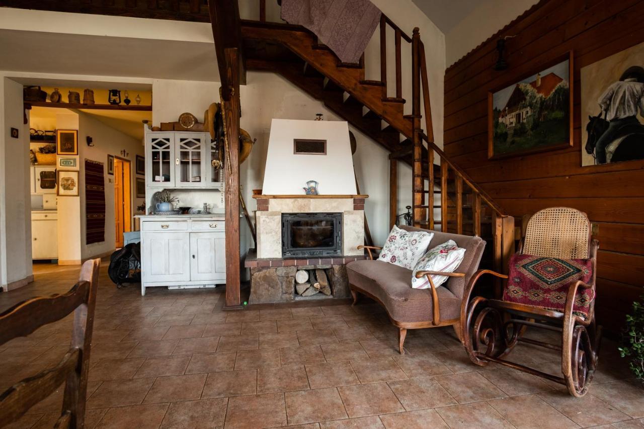 Bed and Breakfast Modryna Ranczo à Krasiczyn Extérieur photo