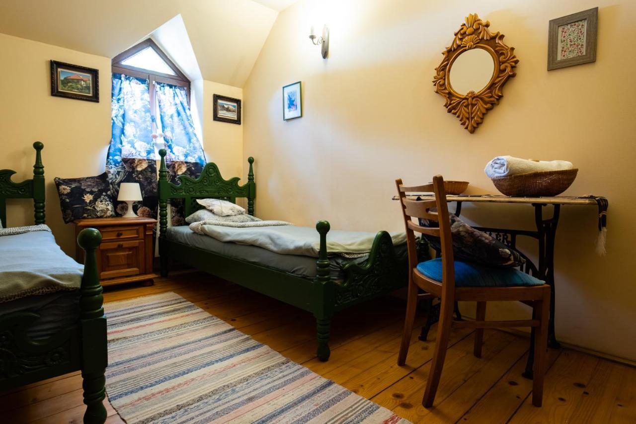 Bed and Breakfast Modryna Ranczo à Krasiczyn Extérieur photo